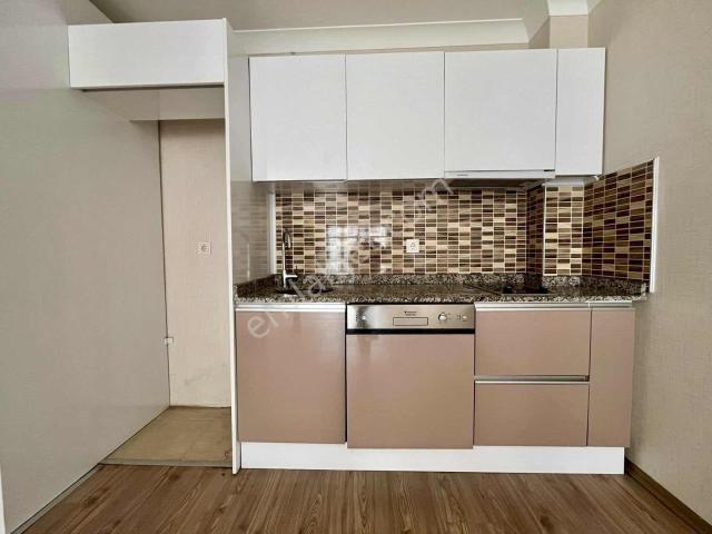 Remax Boss Tan Relax Göksu Konutları Büyük Tip 1+1 Daire