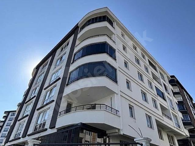 Remax Can Baydır Satılık 3+1 Daire Küçükkolpınar 160m2 Net