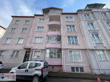 Re/max Central'dan Mehmet Akif Ersoy Mah'de 3+1 arakat satılık