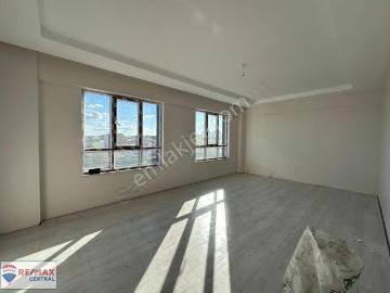 Re/max Central'dan A.t.gazi Mah.'de 4+1 Arakat Lüks Daire