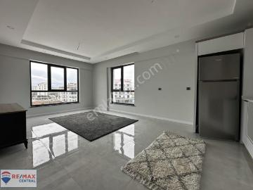 Re/max Central'dan C.üniv.'de 2+1 a.mutfak Lüks Eşyalı Kiralık