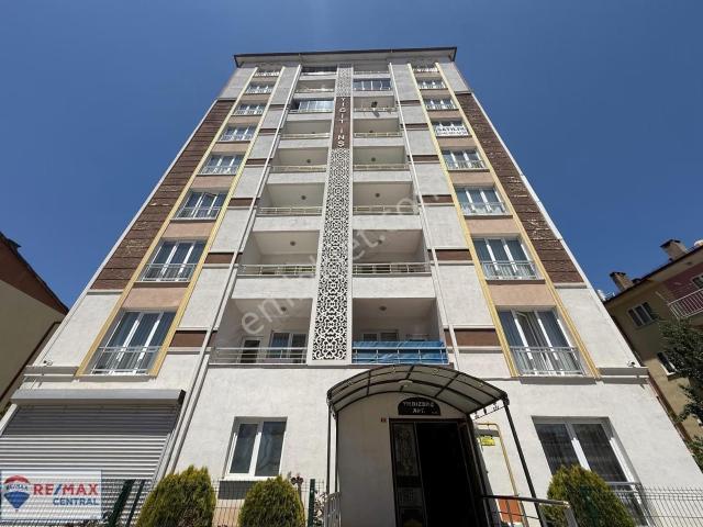 Re/max Central'dan Şeyhşamil Mah. Geniş Kullanışlı Satılık 3+1