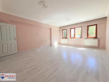 Re/max Central'dan Ulu Camii Civarı 3+1 Bakımlı Satılık Daire