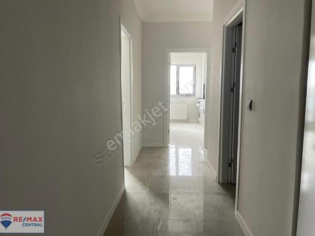 Remax Central'dan Zara Ekici Rezidans'ta Satılık 2+1