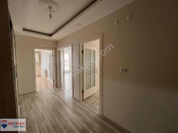 Remax Central'den Mehmet Akif Mahallesin'de 4+1 Kiralık Daire