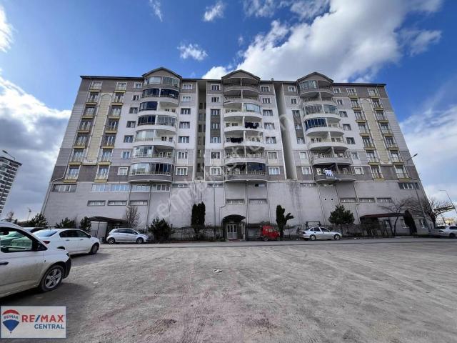 Remax Centralden Şeyhşamil'de Satılık Cadde Üstü Kilerli 3+1