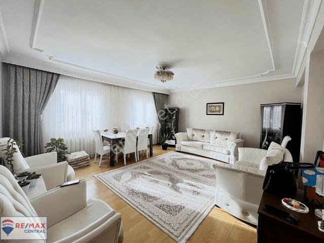 Remax Centralden Huzur Da Satılık Arakat 3+1