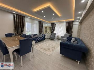 Remax Central'den Karacakent Sitesinde 4,5+1 Lüx Daire