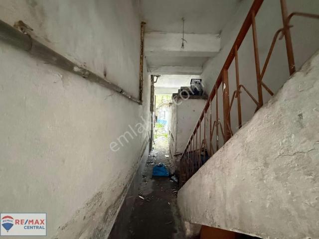 Remax Centralden Ulaşta Satılık 465 M2
