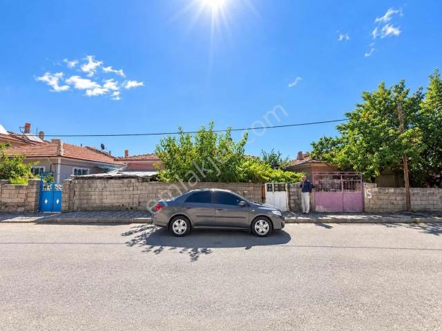 Remax Dem'den 225m2 Arsa Üzerinde Satılık Müstakil Ev