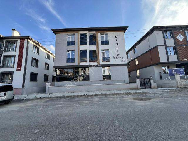 Remax Dem'den Cumhuriyet Mah Kiralık 2 Adet 1+1 Kiralık Daireler