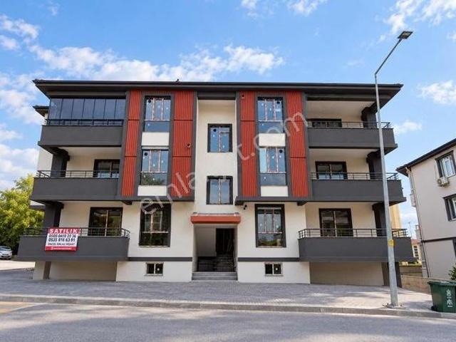 Remax Dem'den Cumhuriyet Mahallesi Kiralık 3+1 Ara Kat Daireler