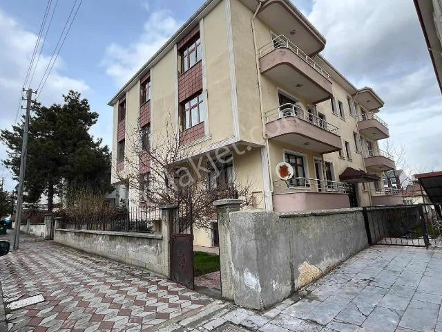 Remax Dem'den Atatürk Mahallesi 3+1 Satılık Daire