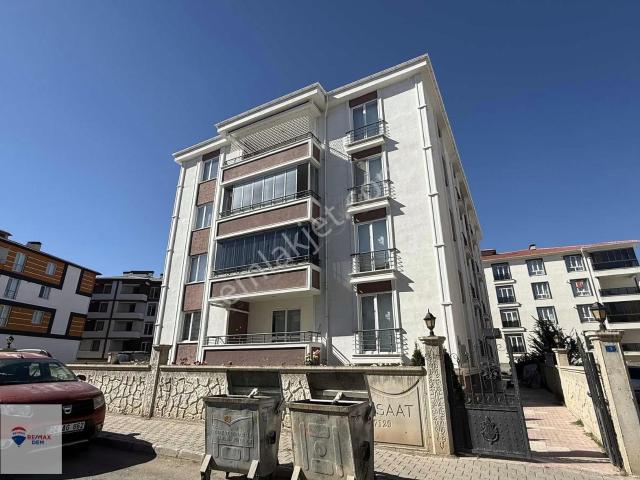 Remax Dem'den Demirkent Mah. 4.5+1 Ara Katta Lüks Satılık Daire