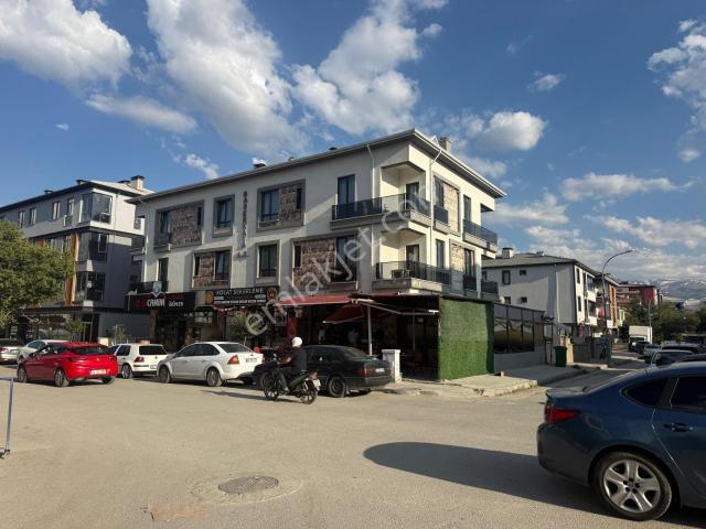 Remax Dem'den Merkezi Konumda Eşyalı Kiralık 1+1 Daire