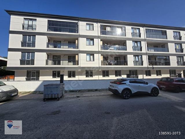 REMAX DEN SAĞLIK MAH.YERDEN ISITMA 2+1 SATILIK DAİRE