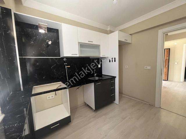 Remax Desıgn Camilide Kiralık Villa