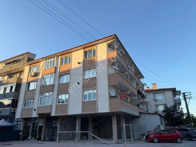 Remax Desıgn Erenler Dilmen Mahallesinde Satılık 3+1