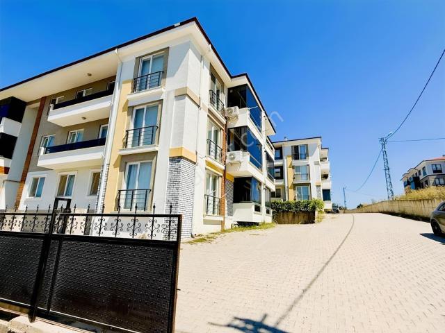 Remax Desıgn Ferizli İstiklal'de Merkezi Konumda 2+1 Daire