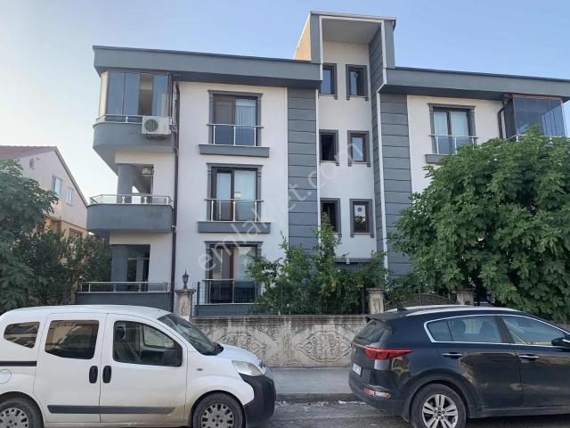 Remax Design Adapazarı Güneşler Mahallesi 147 M2 3+1 Daire