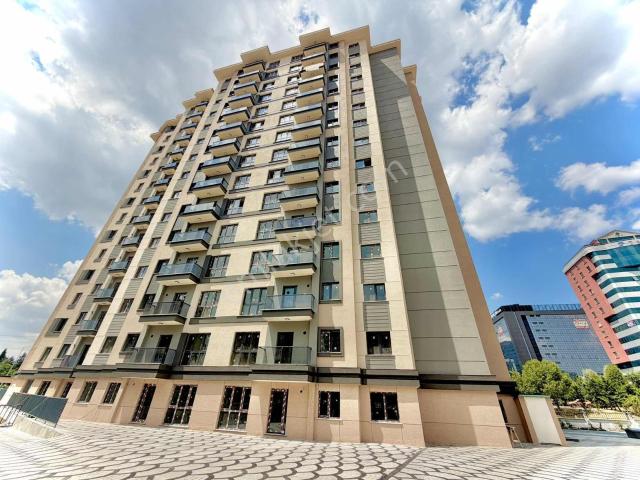 Re/max Ekspresten Trıos Güneşlide Satılık 2+1 Daire