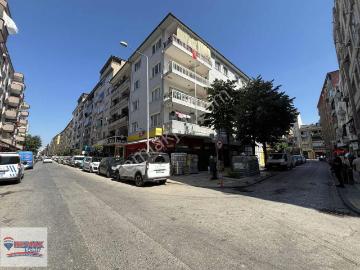 Remax Şehir Kapalı Pazaryeri Dibinde Aile Apt'da Kiralık 3+1