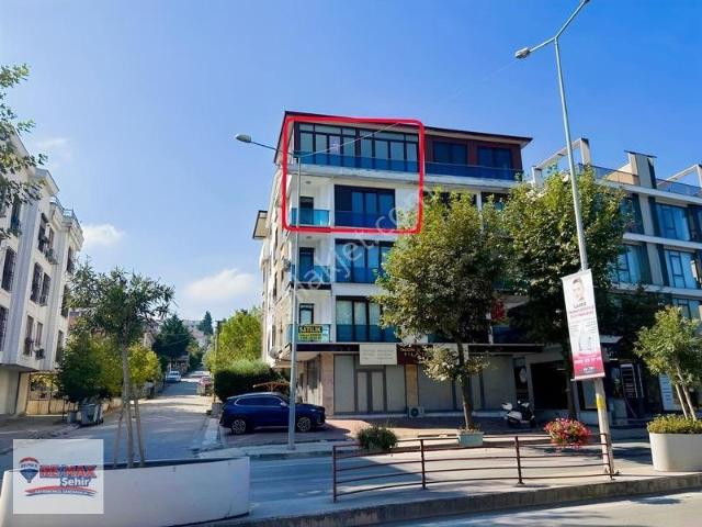Re/max Şehir'den Deniz Manzaralı Kiralık Daire