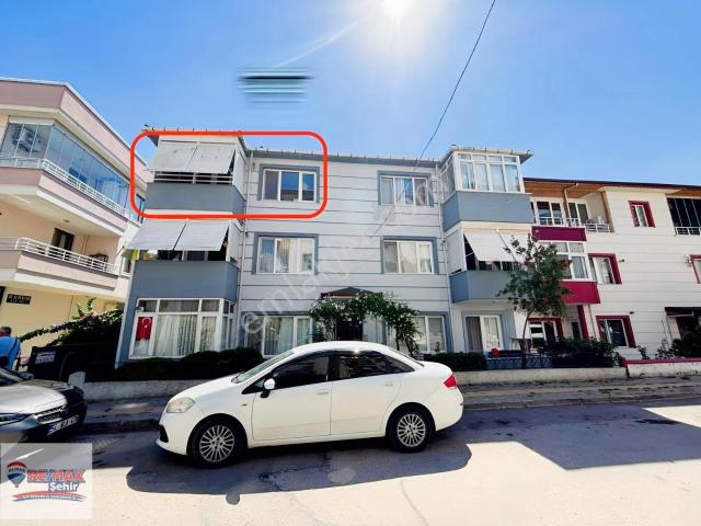 Remax Şehir'den Çiftlikköy Sahil Mah. Cami Sk Kiralık 2+1