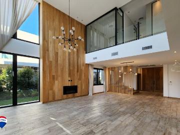 REMAX Encore