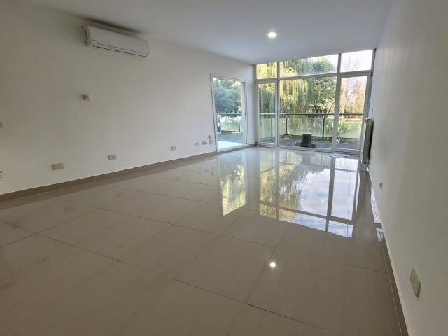 REMAX Enjoy