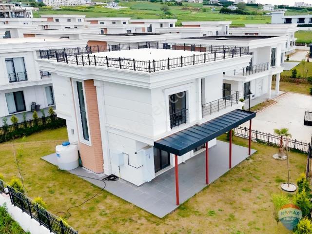 Remax Hedef Ten Celaliye De Oturuma Hazır Fırsat Villa