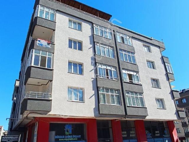 Remax Hedef Gökhan Aslantaş'tan Avcılar Metrobüse 100 Metre