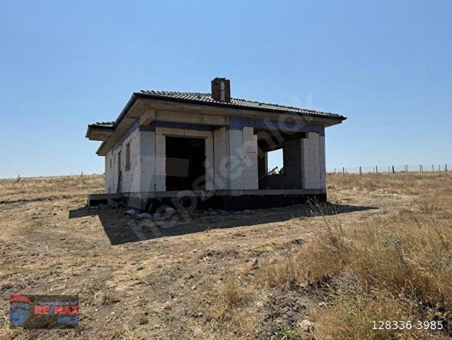 REMAX İNCİ'DEN DAVUTLAR'DA SATILIK NATAMAM MÜSTAKİL EV VE ARSASI