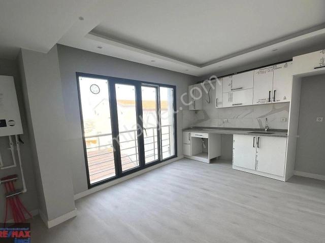 Re/max İnci'den Çarşı Merkeze Yakın Sıfır 1+1 Satılık Daire