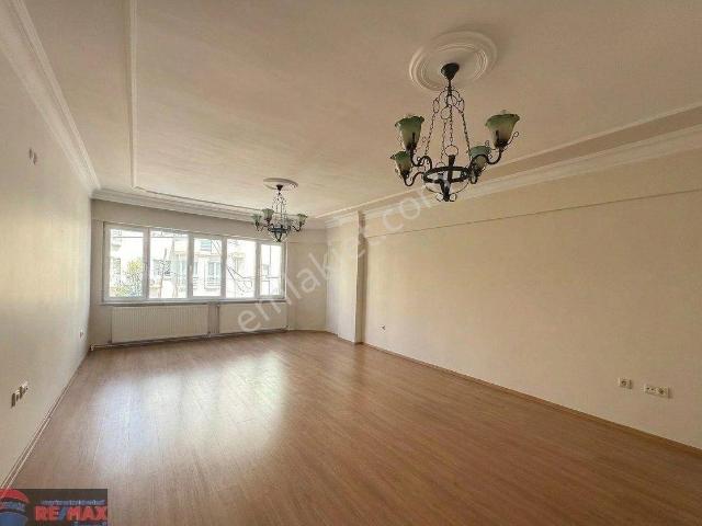 Re/max İnci'den Atatürk Mah. Asansörlü Genış 3+1 Satılık Daire