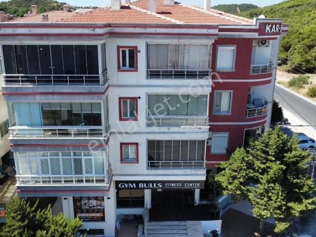 Re/max İnci'den Ayvalık Küçükköy Badavut Yolunda Satılık 2+1 Daire