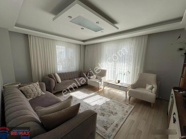 Re/max İnci'den İzmir Yolu Yakını 3+1 Satılık Daire