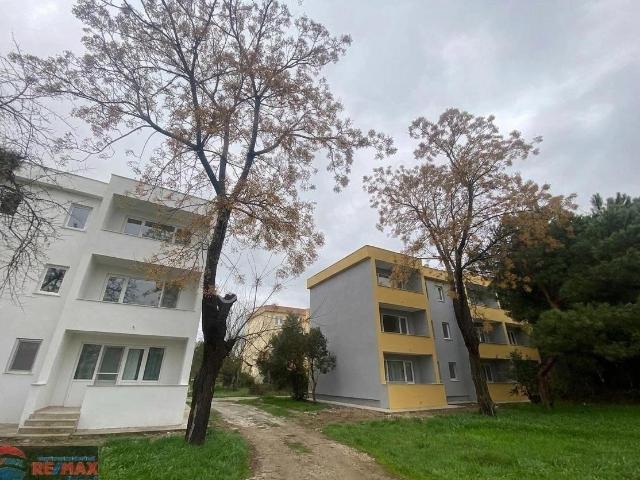 Re/max İnci'den Manyas Kızık Mah. Site İçinde Satılık 1+1 Daire