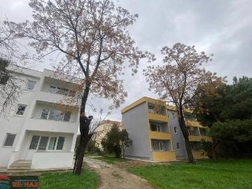 Re/max İnci'den Manyas Kızık Mah. Site İçinde Satılık 1+1 Daire