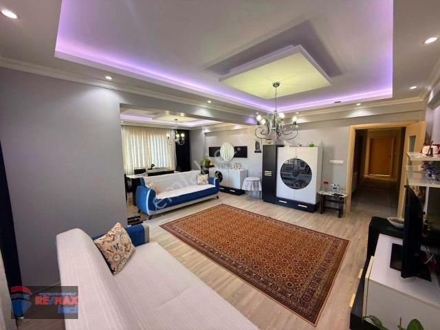 Re/max İnci'den Maltepe Mah. Ayşegül Sitesi’nde 3+1 Satılık Daire