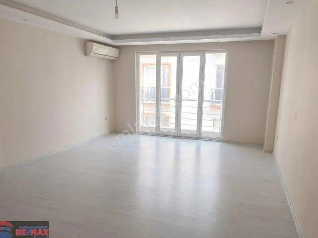 Re/max İnci'den Plevne Mah.'da 100 M² 2+1 Kiralık Daire