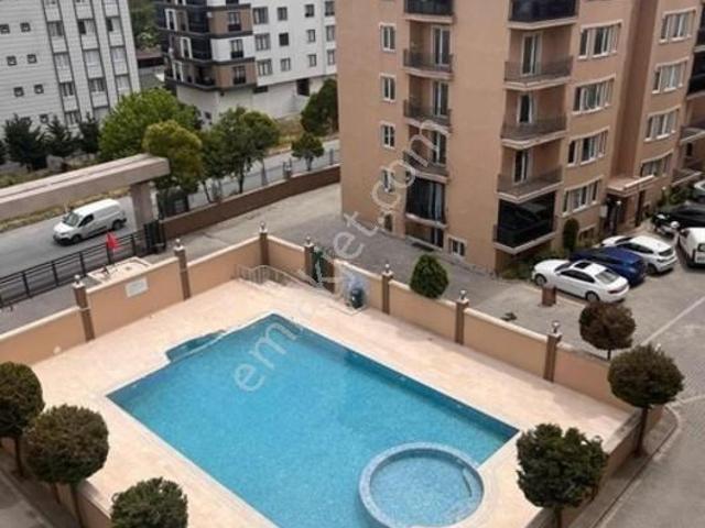 Remax İbrahim Bülbül arnavutköy'de Havuzlu Site Kiralık Dubleks