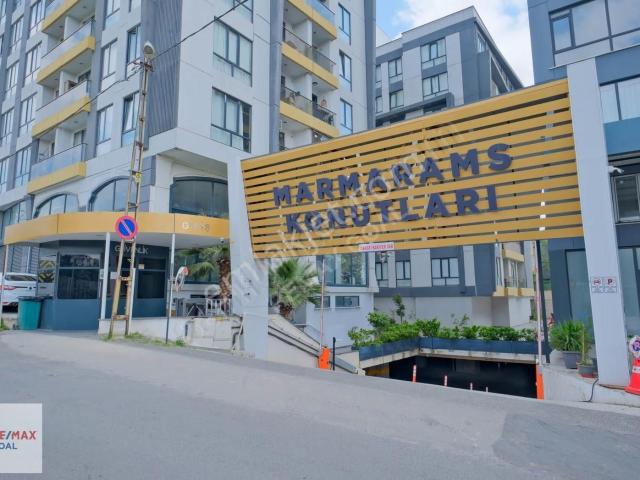 Remax Şirvan'dan Ataşehir Marmarams Sitesinde 1+1 Satılık Daire