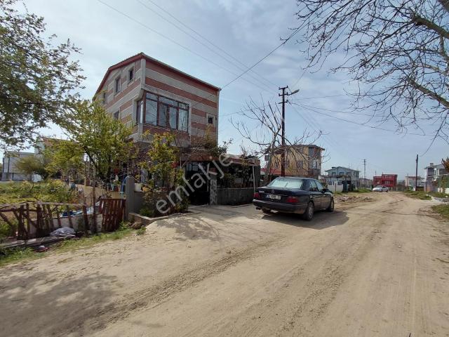 Re/max Kıyı'dan ^geniş Aileler İçin Masrafsız 6+1 Tripleks