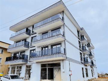 Re/max Kıyı Dan Satılık Alt Yapılı Kanalizasyonlu Merkezde 2+1