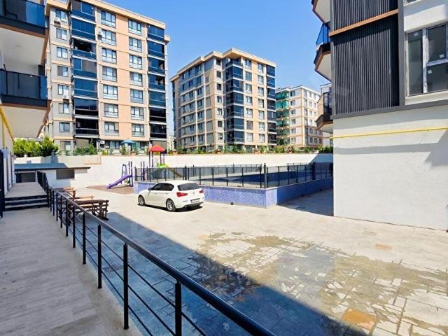 REMAX LAND DEN ŞEYHSİNAN MAH. HAVUZLU SİTE İÇİ KİRALK 2+1 DAİRE