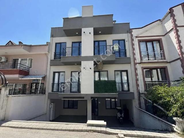 Remax Leon Nilüfer Demirci 'de Yatırıma Uygun 1+1 Eşyalı Daire