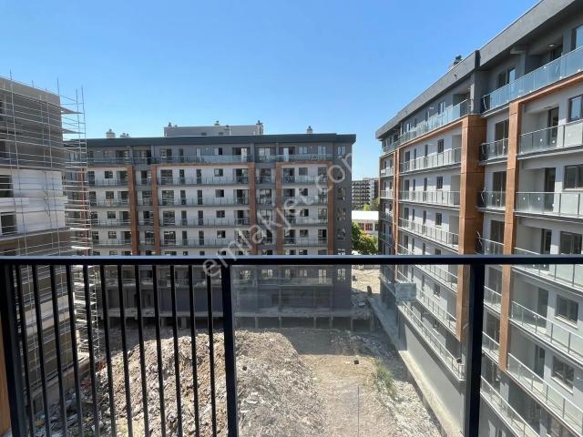 Remax Leon Akpınar Egemen 1050 Sitesi Kiralık 3+1 Daire