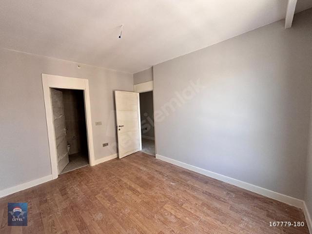 REMAX LEVEL'DAN ADRES ANKARA'DA 2+1 KAPALI MUTFAK KİRALIK DAİRE