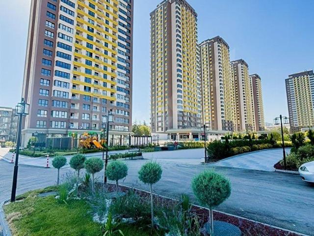 REMAX LEVEL'DAN ADRES ANKARA'DA HASTANE CEPHE 2+1 KİRALIK DAİRE